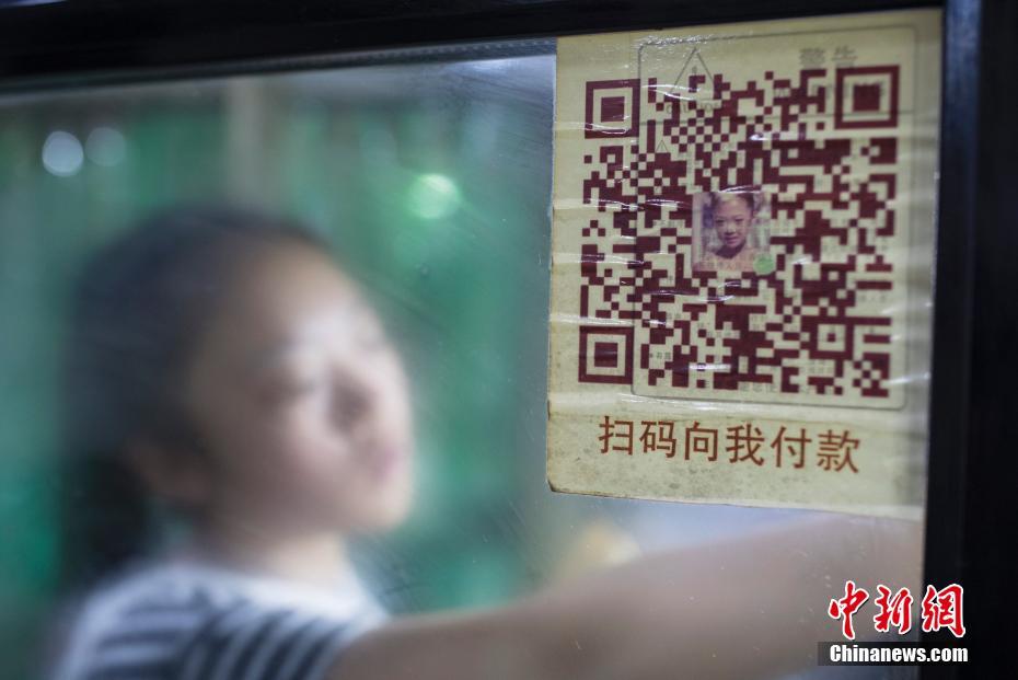 男18 无遮挡脱了内裤