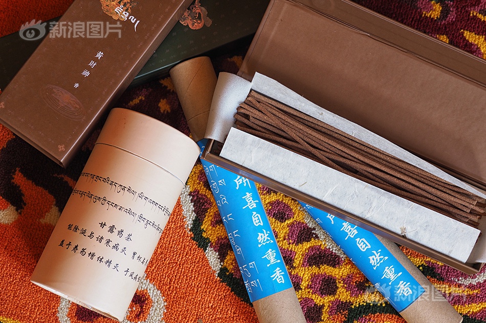 扒开 狂揉 喷水视频
