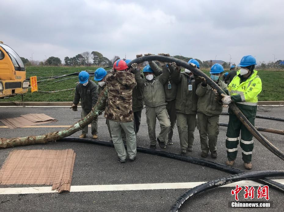 男生女生在一起愁愁愁大全免费
