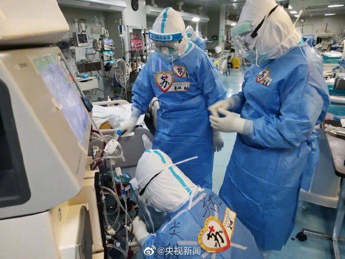 免费一区二区