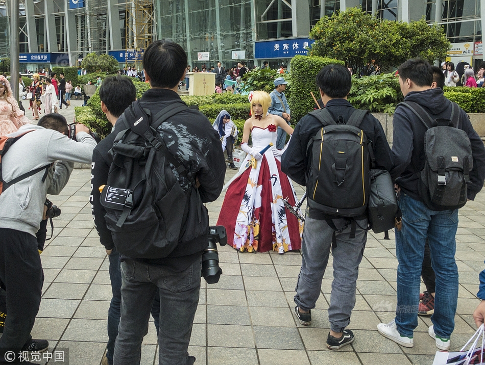韩国三级黄色和曰本三级片黄色