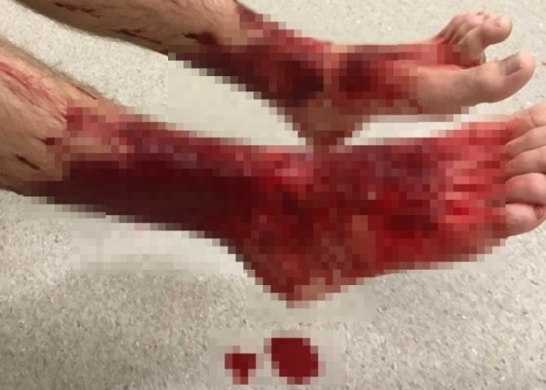 公交车上扒开腿做爰H男男