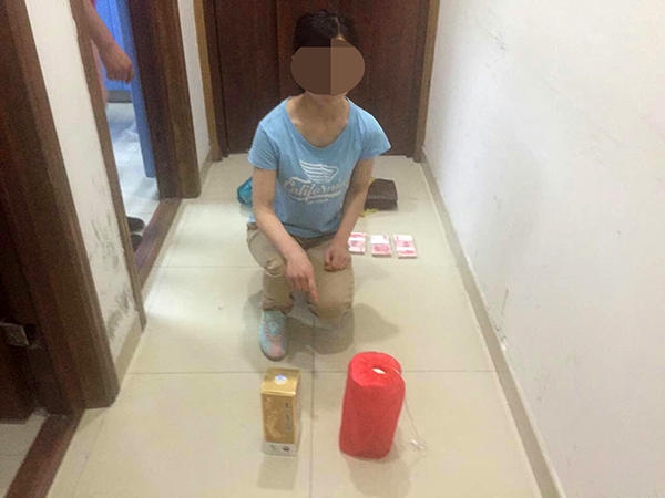 免费黄色欧美三级片