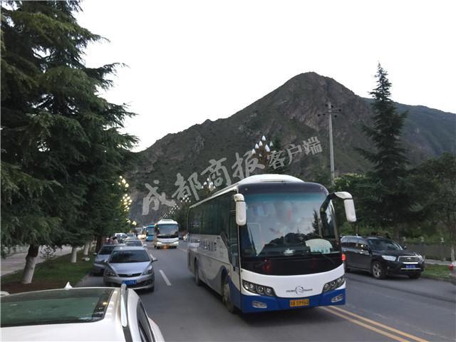 小三的奶又大又嫩又紧