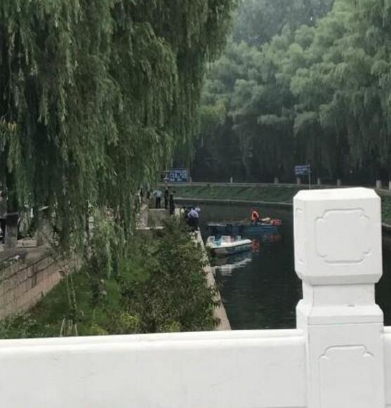 俄罗俄处破女见红HD