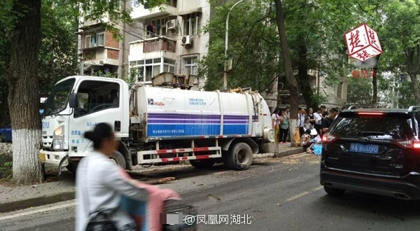 美国精品三级片