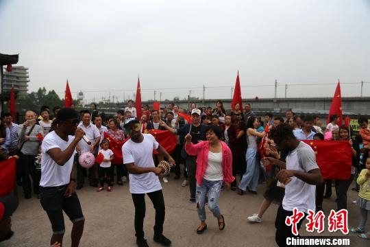 富婆性开放裸体按摩洗浴