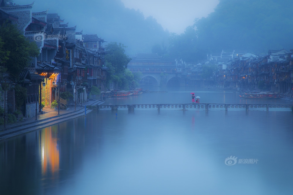 做爱 三 级 片
