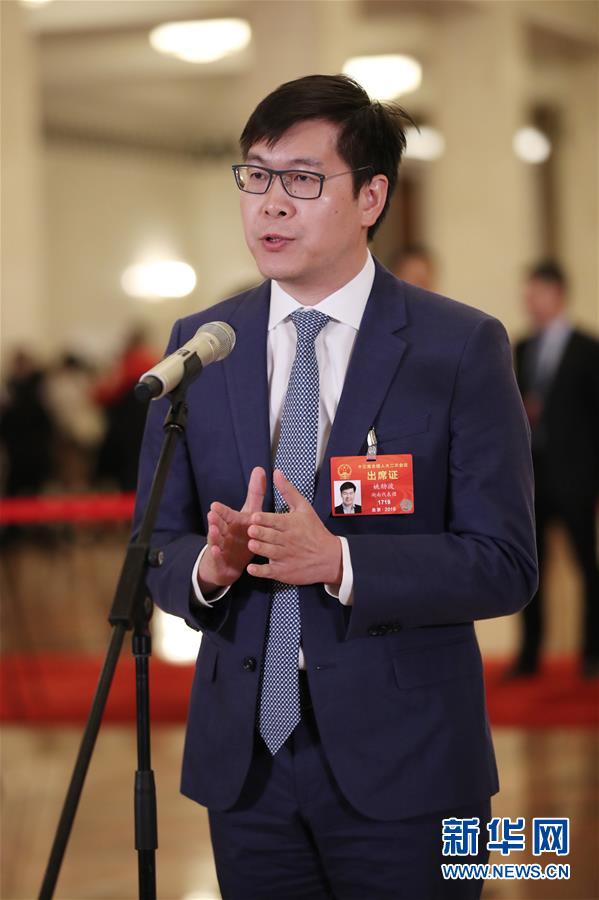 黄色视频2O12久久