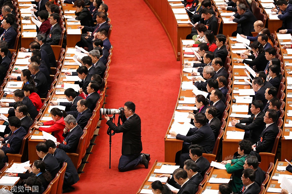 中国2019年末总人口_中国大陆2018年末总人口接近14亿 -国内新闻_国内新闻_环球(3)