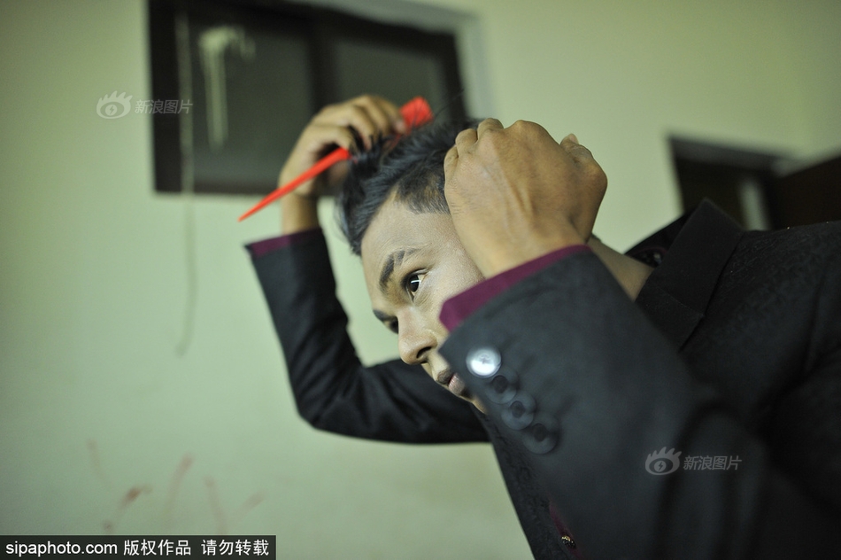 元元直播洗澡