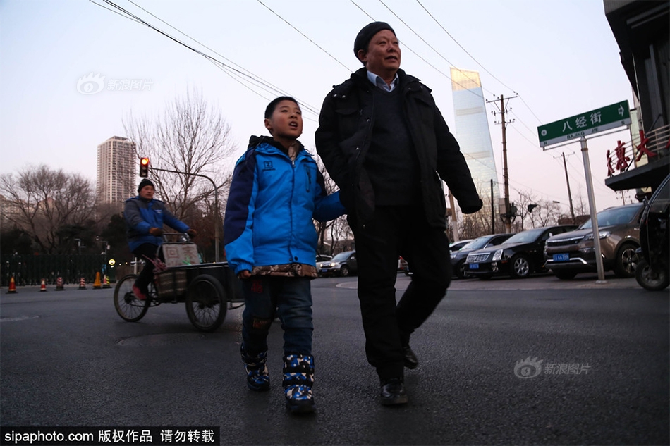 国产又粗又猛又黄又爽无遮挡