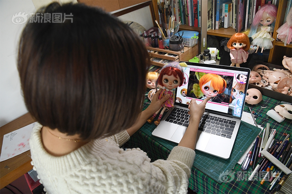 裸體廚房