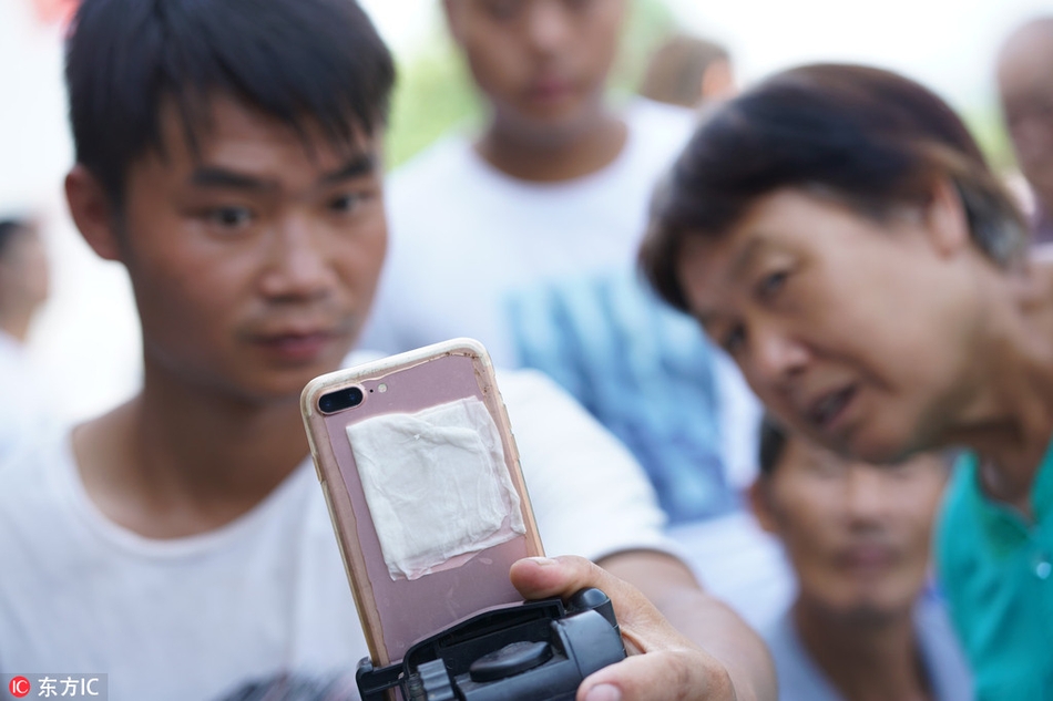 三级片电影裸体的
