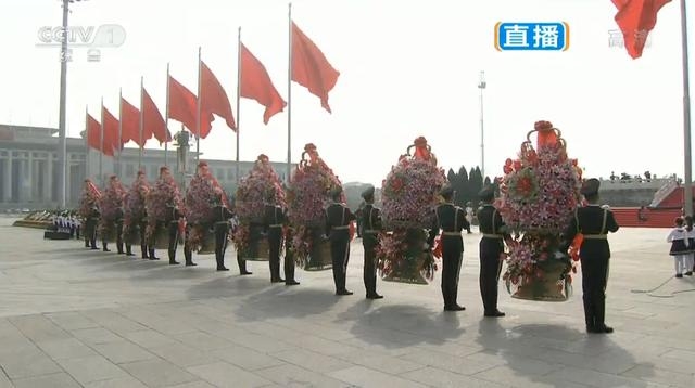 亚洲女人被黑人巨大进入