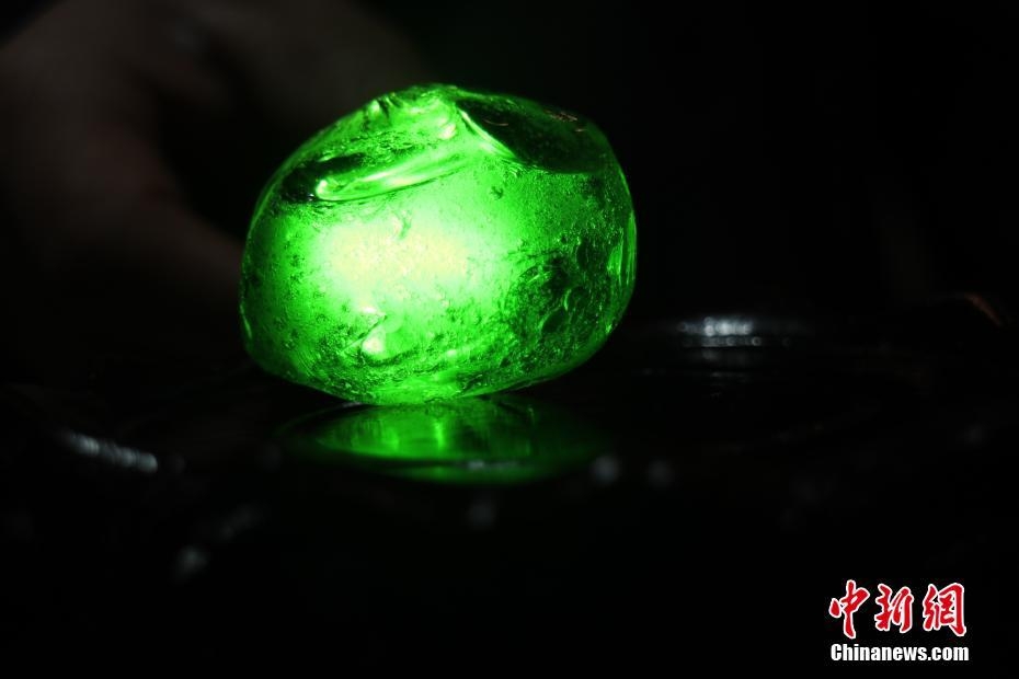 美女特色黄色录制视频网