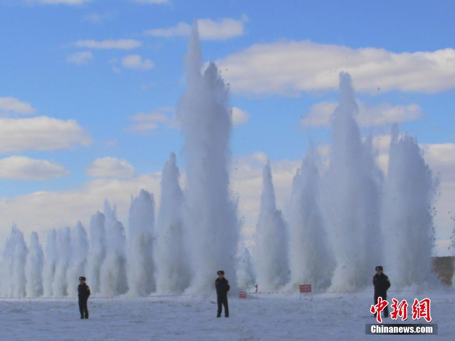  玻璃水冻住了加盐能解冻吗