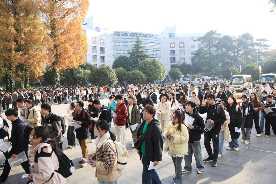 日本穿高跟鞋做愛