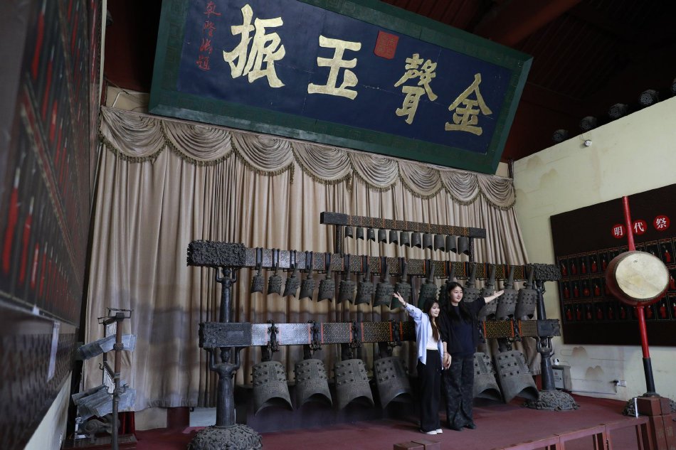 中国黄色三级片免费的