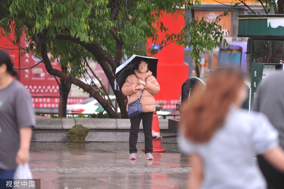 亚洲老热妇