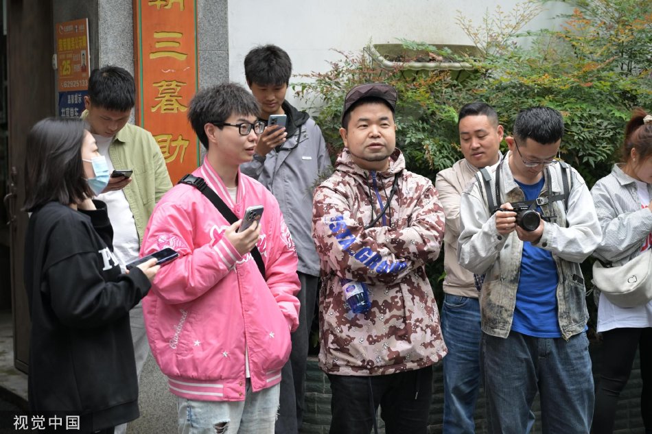 絲襪人妻無碼