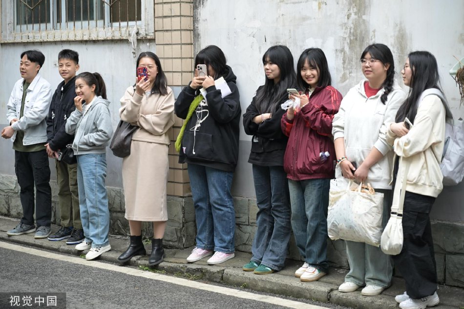 东北老熟女亂伦国产Va