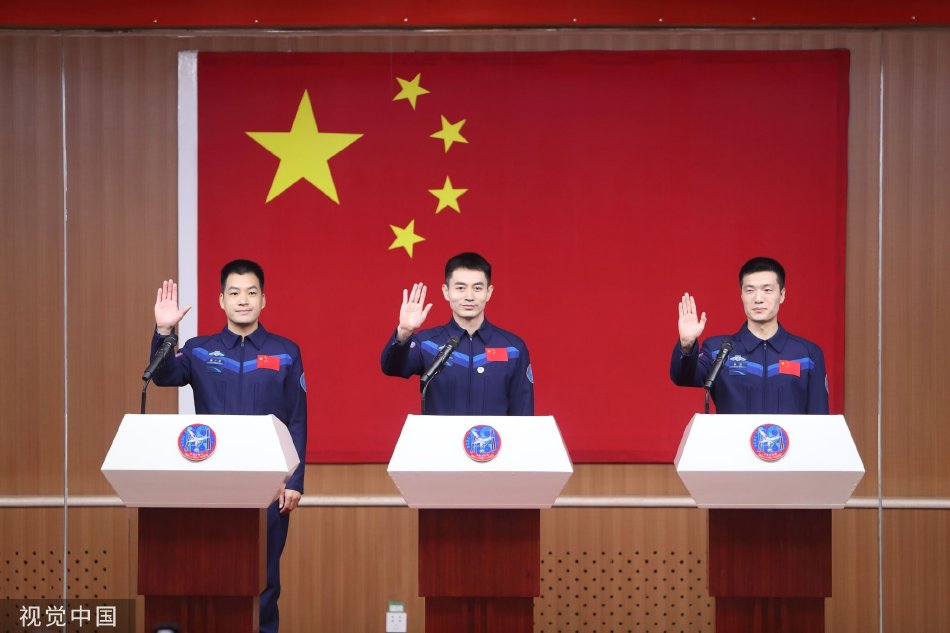 色情 网 免费