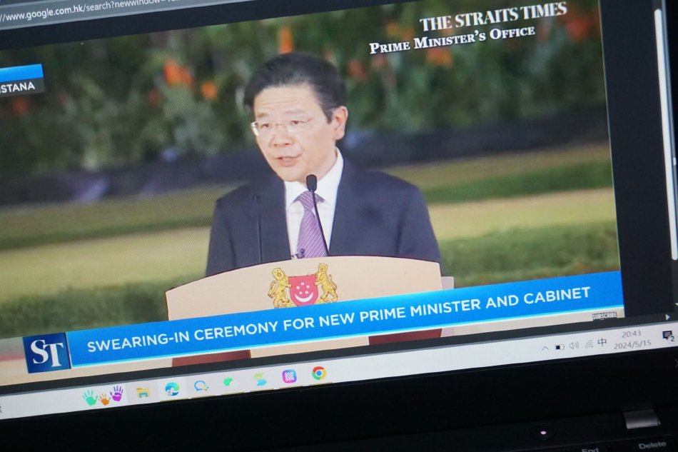 老头泄精喂老头GAy