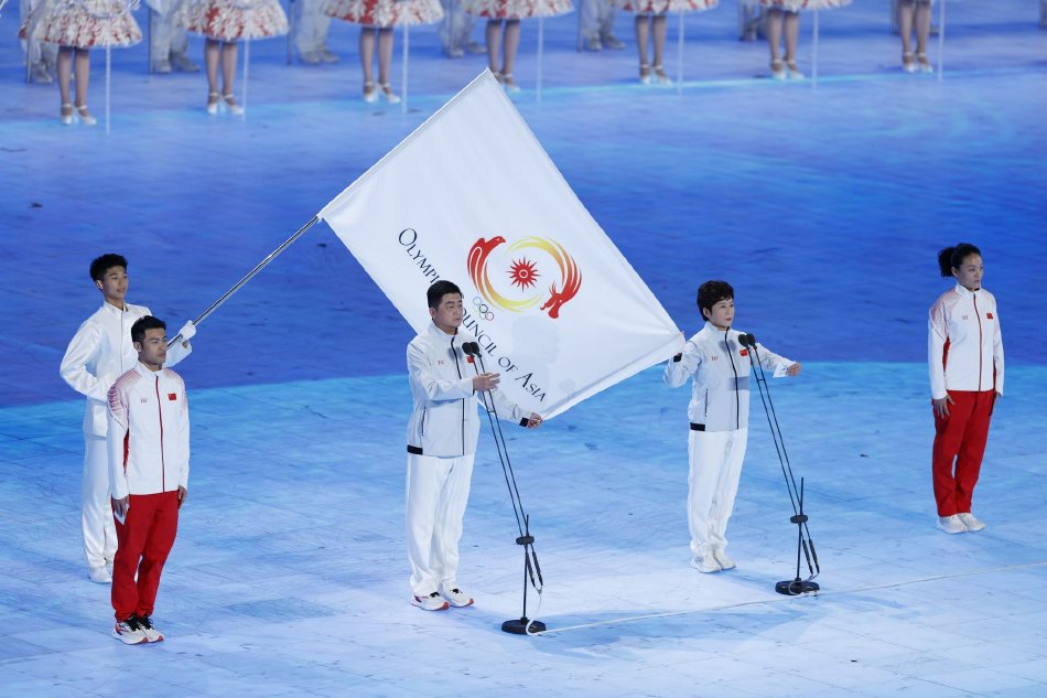 日本女乱伦片