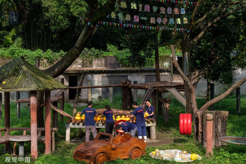 国产夫妇交换聚会群4p