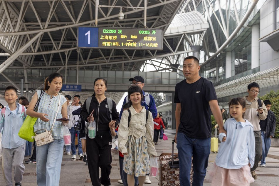 欧美裸体丰满少妇一丝不丝