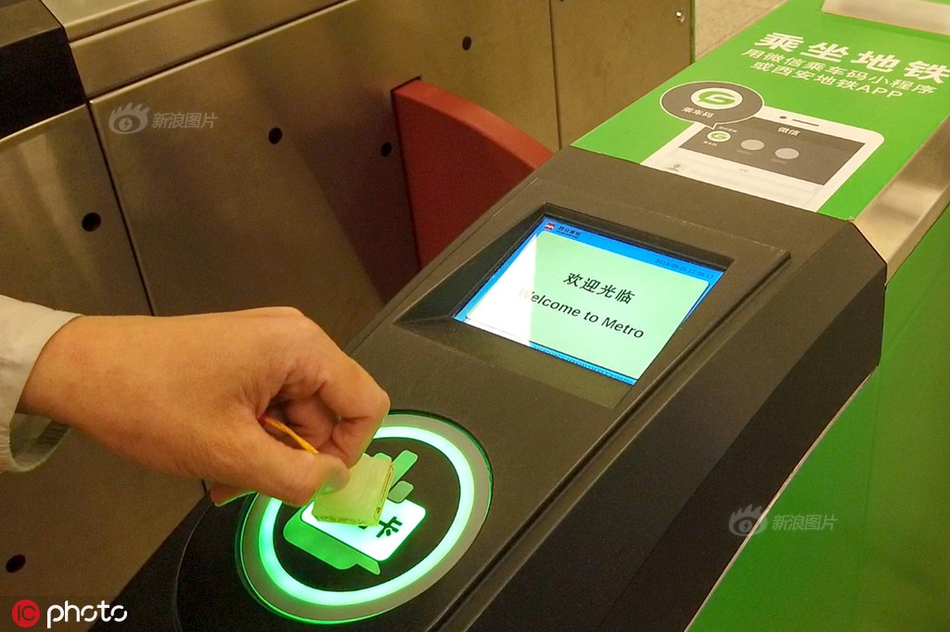 成人 电影 免费 在线
