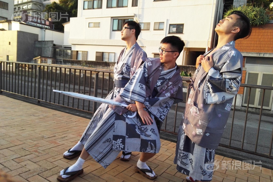 生物课女同学玩我的生殖