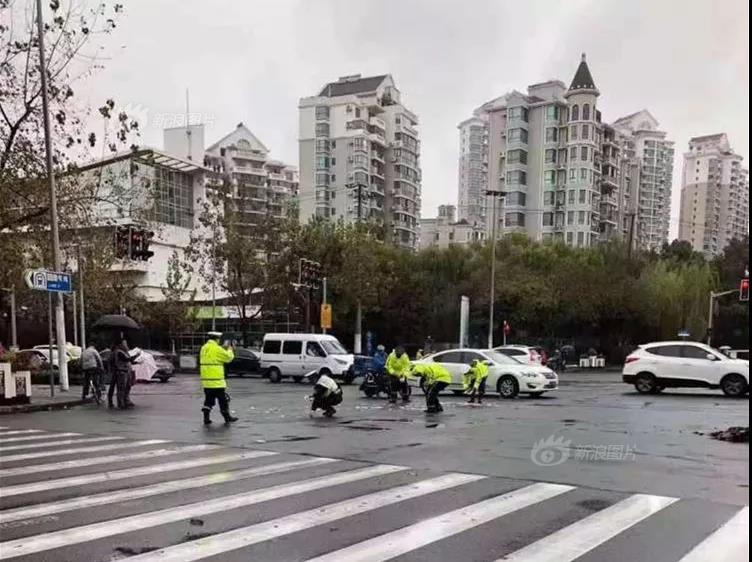 明起新一轮大范围雨雪来袭 中东部暖热持续周末起强降温将至