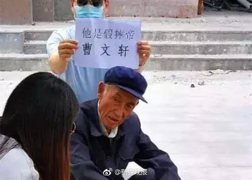 娇妻玩4P被3个男子伺候电影