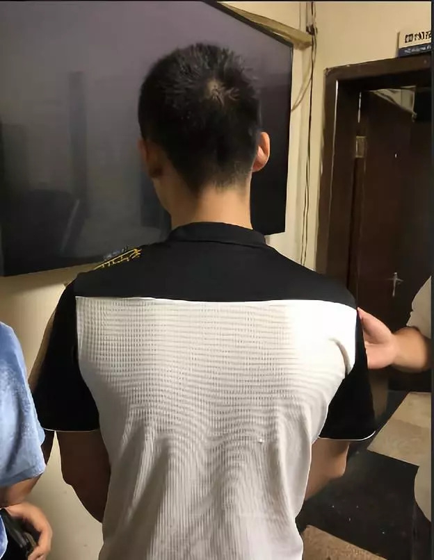 亚州老熟人妻在线