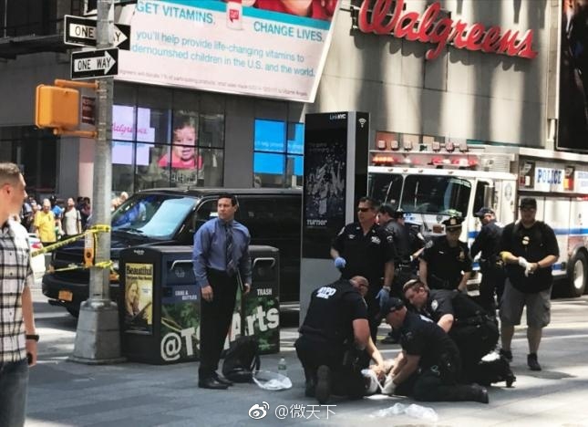 Fucking丰满大白屁股
