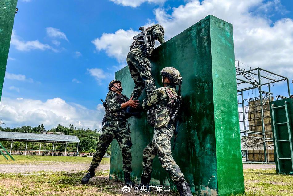 香港三級片赤裸武器
