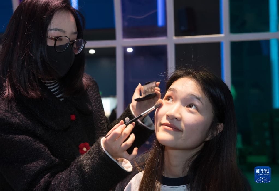 欧美少妇三四级