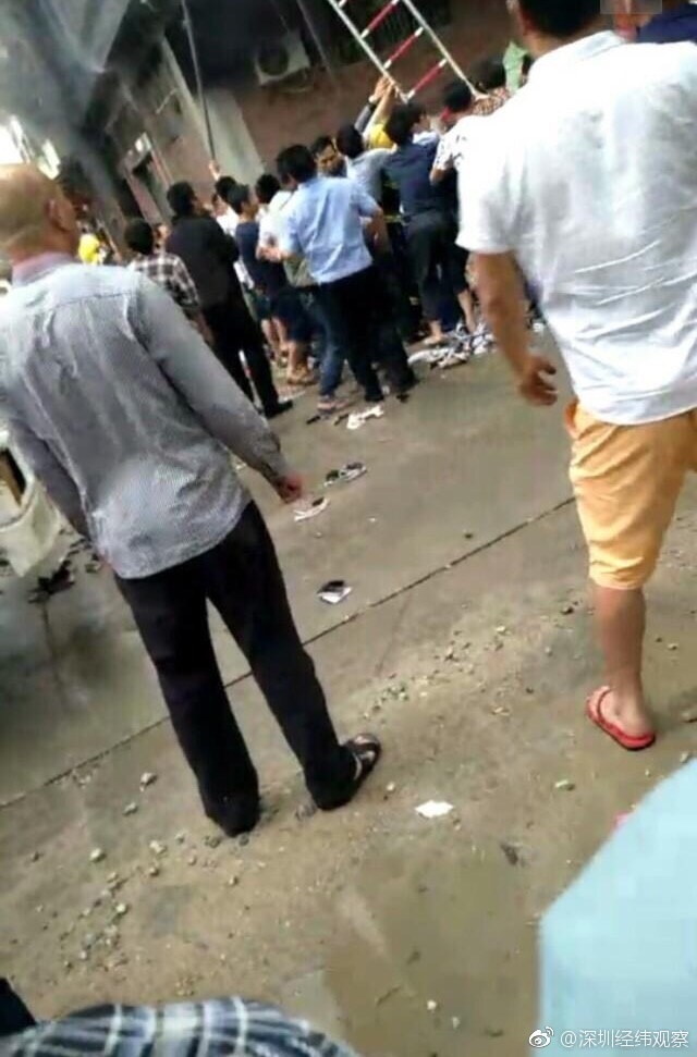 内衣文胸厂发生火灾_发生火灾图片卡通(2)