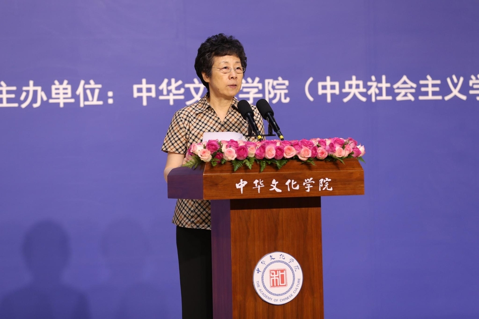 白丝JK裸体被 出水