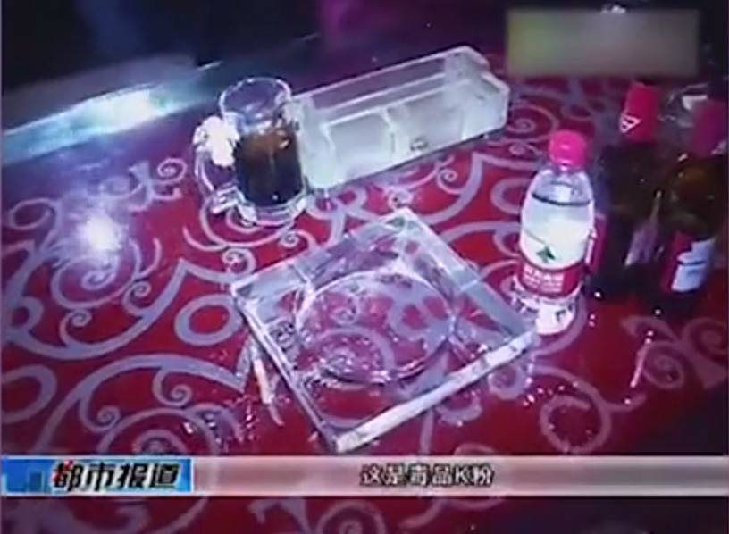 巨胸自慰网站