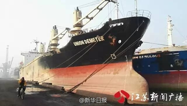 教官舌头伸进去 的我好爽说说