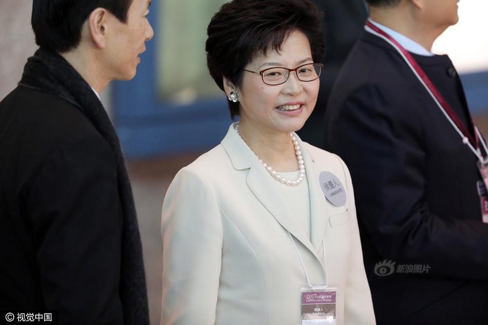 偷拍韩国美女浴室洗澡盗摄视频一区二区三区