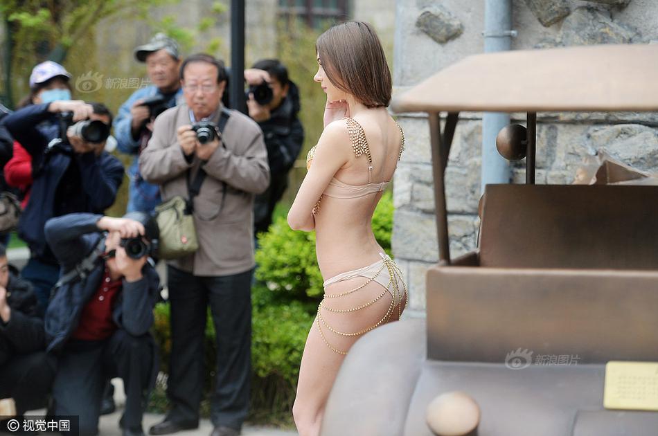 中国美女裸体直播间