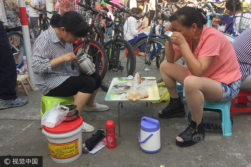 中年夫妻色情片