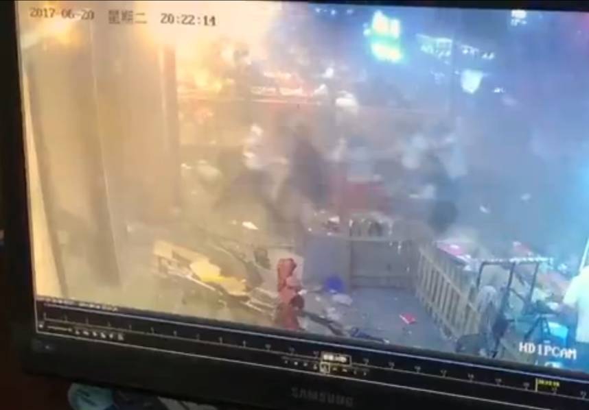 Xxxx裸体杂技Xxxx自拍