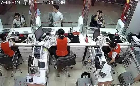 成毛人片在线无码