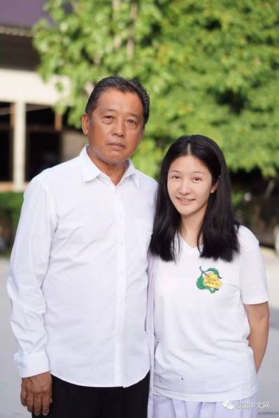 在线 看 成人 影片
