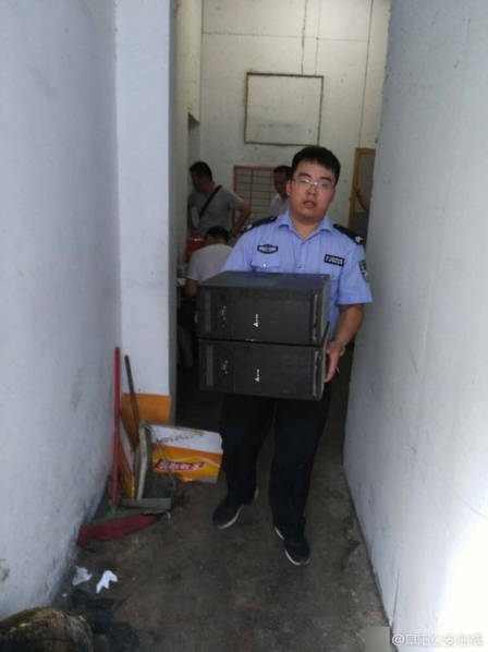 男Ji大巴进入女人的游戏